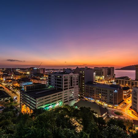 Holiday Inn Express Kota Kinabalu City Centre By Ihg מראה חיצוני תמונה