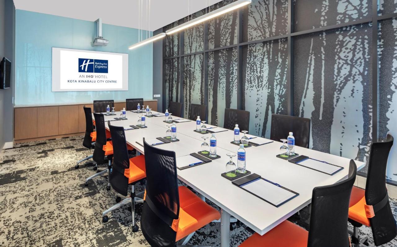 Holiday Inn Express Kota Kinabalu City Centre By Ihg מראה חיצוני תמונה